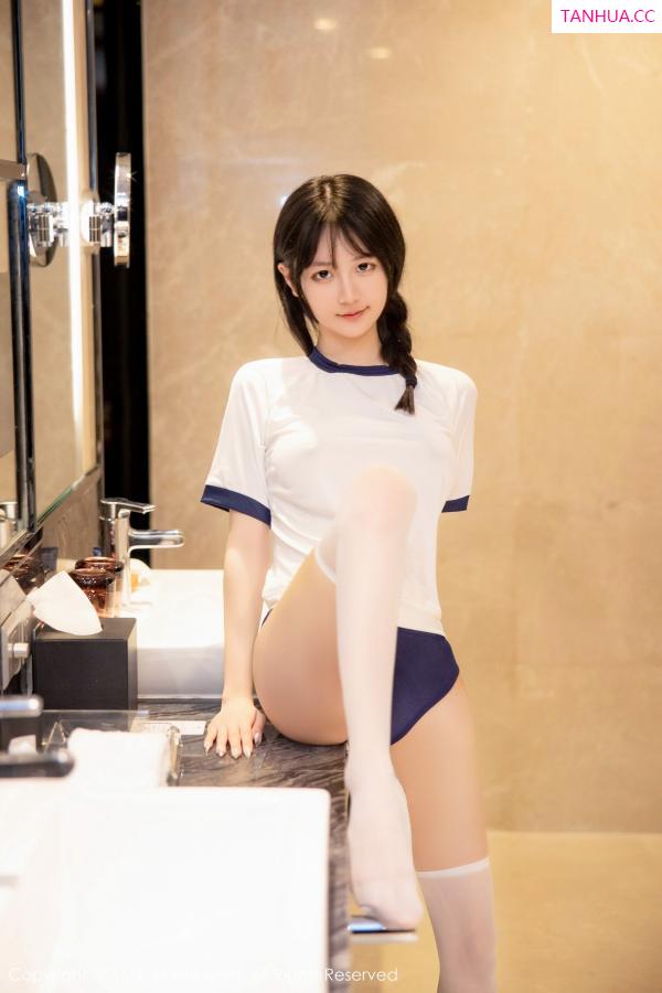   [XiuRen]高清写真图 2023.03.21 No.6447 谢小蒽 丝袜美腿第13张图片